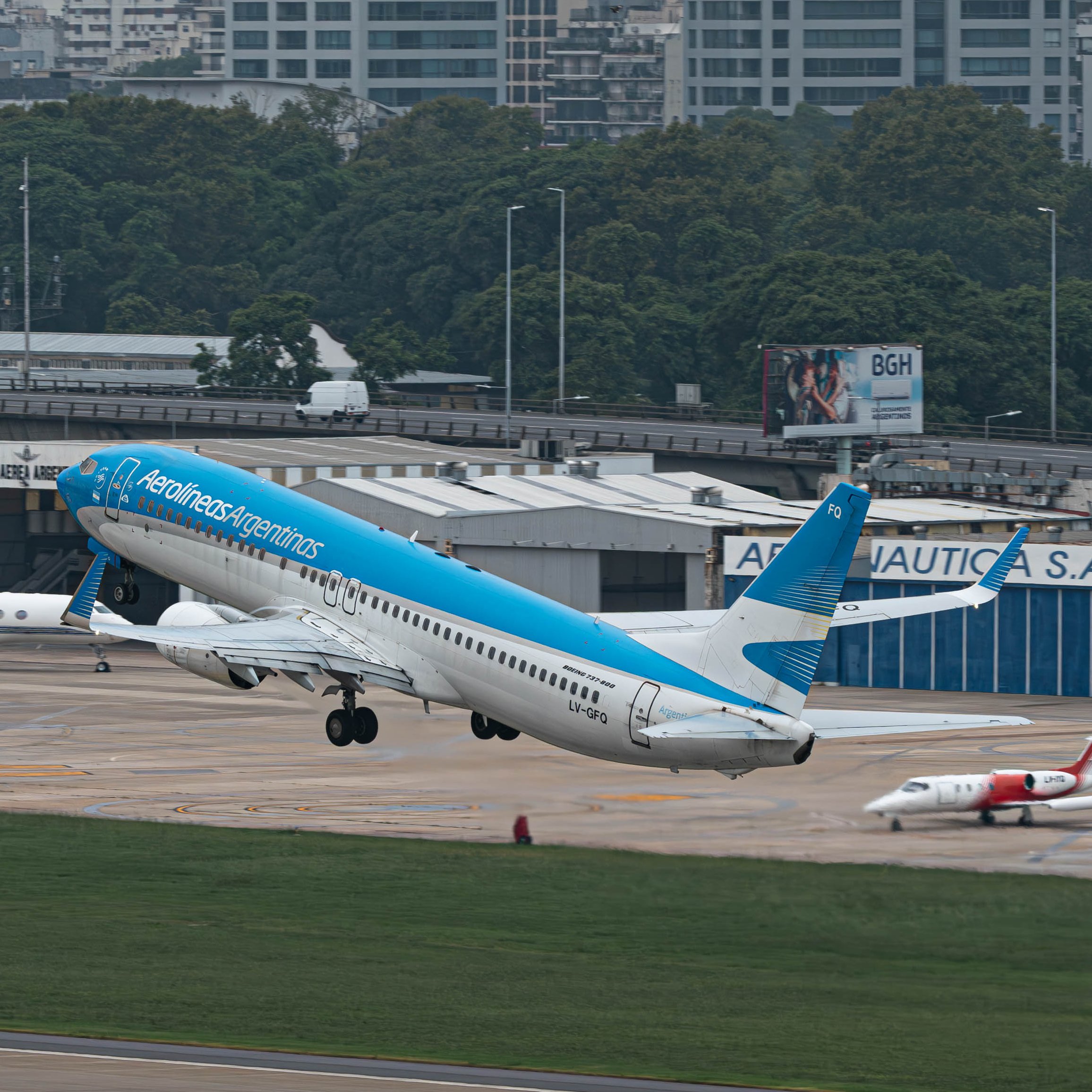 Despegue avión Aerolineas Argentinas