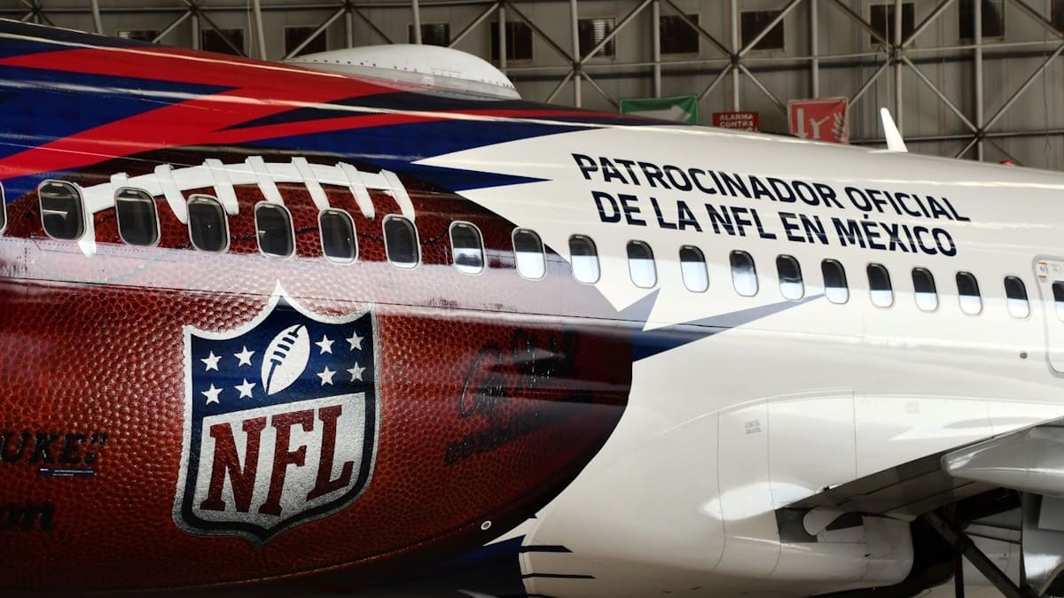 Boeing 737 MAX de Aeroméxico livery NFL