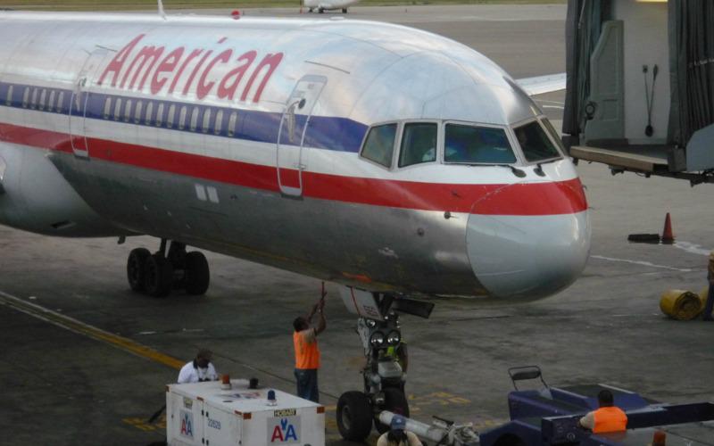 Unos de los primeros vuelos de Estados Unidos a Venezuela