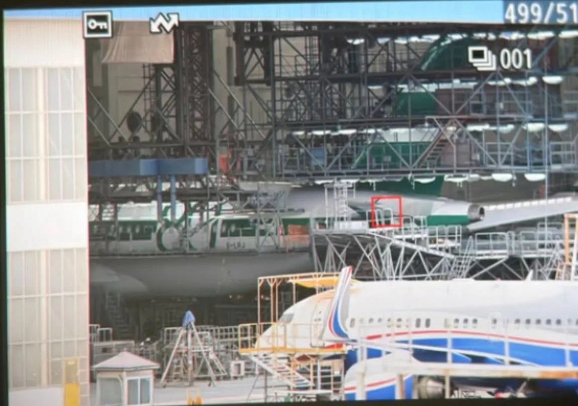 Filtraciones del Airbus A350 Cathay Pacific en el hangar