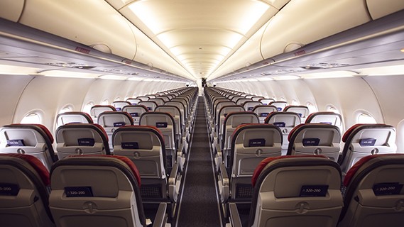 Interior del Airbus A320 Latam