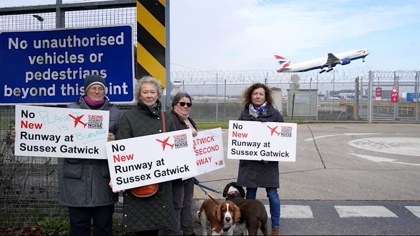 Grupos ambientalistas en contra del aeropuerto de Gatwick