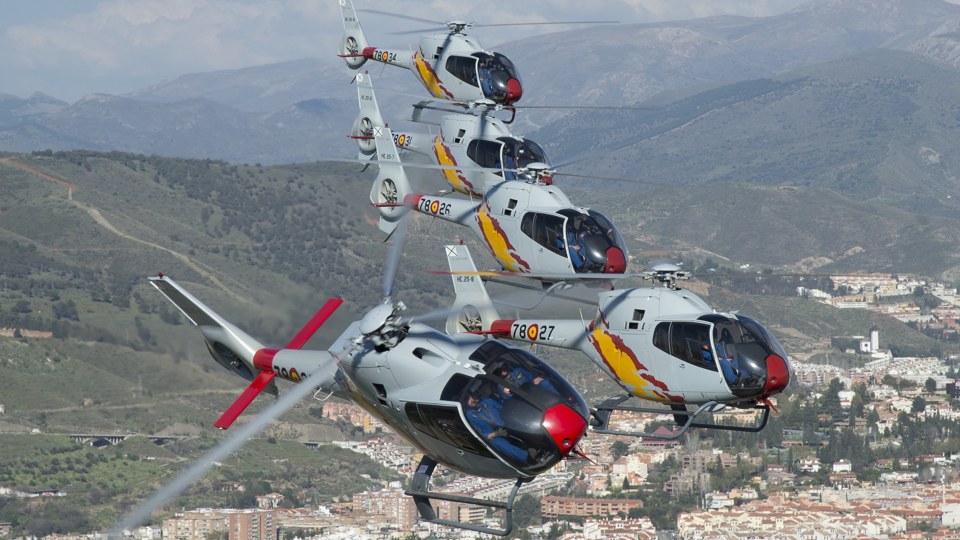 Patrulla Aspa española estará en Argentina celebrando los 100 años del primer vuelo de España a Argentina