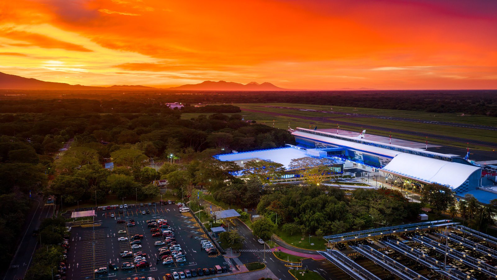 Nueva terminal internacional del aeropuerto de El Salvador