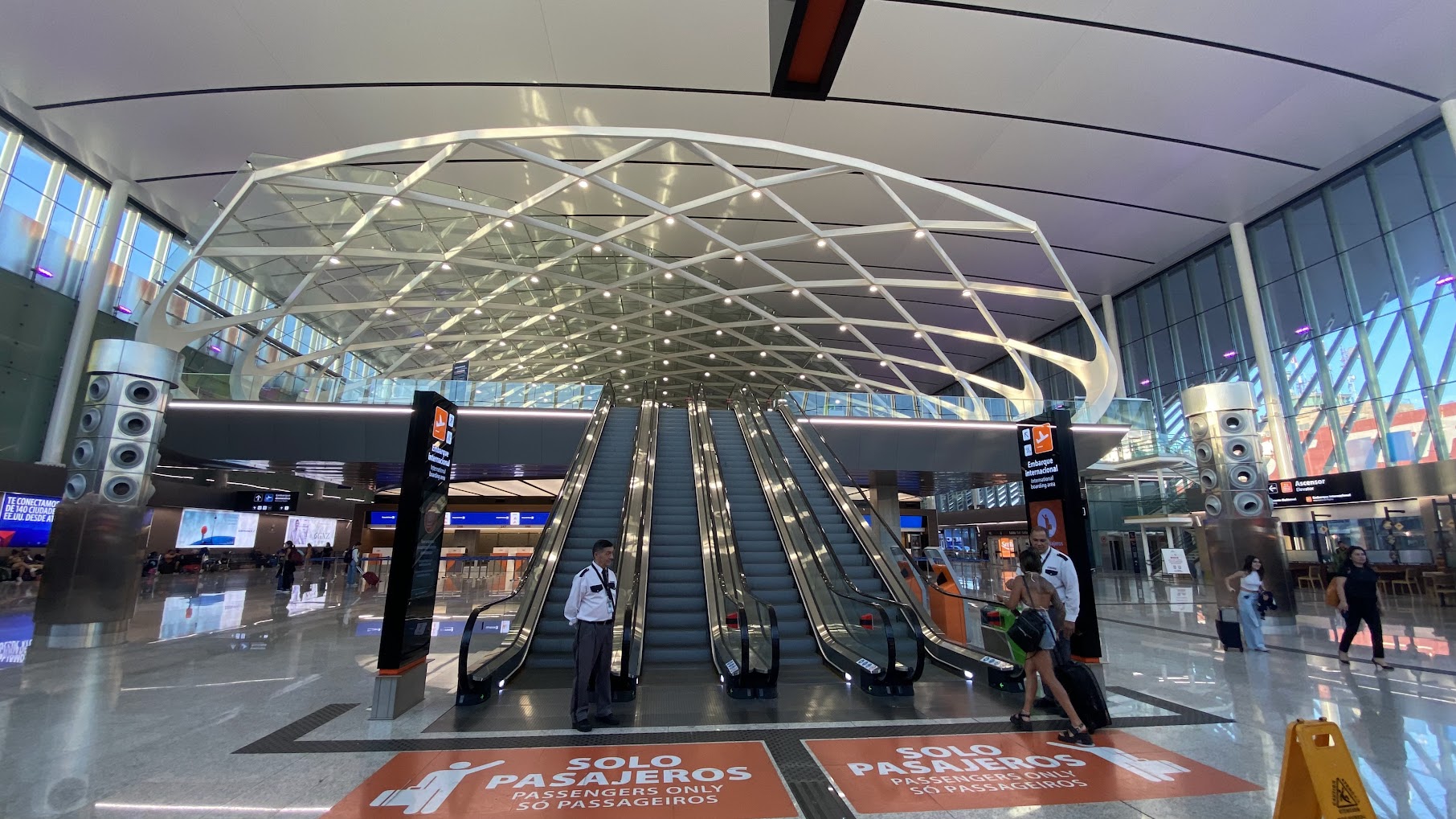Subida para migraciones y seguridad de Ezeiza