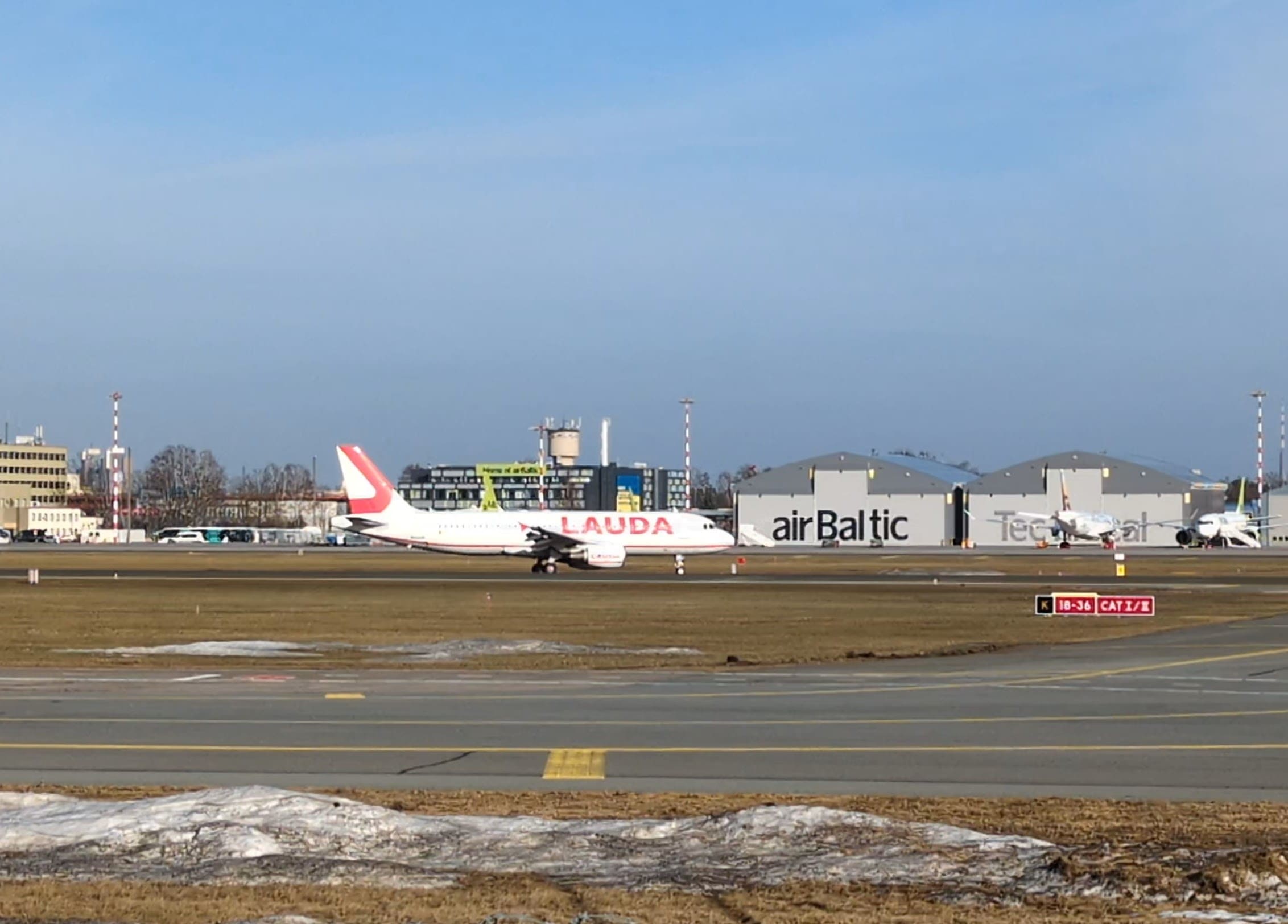 Avión de Lauda en Aeropuerto de Riga