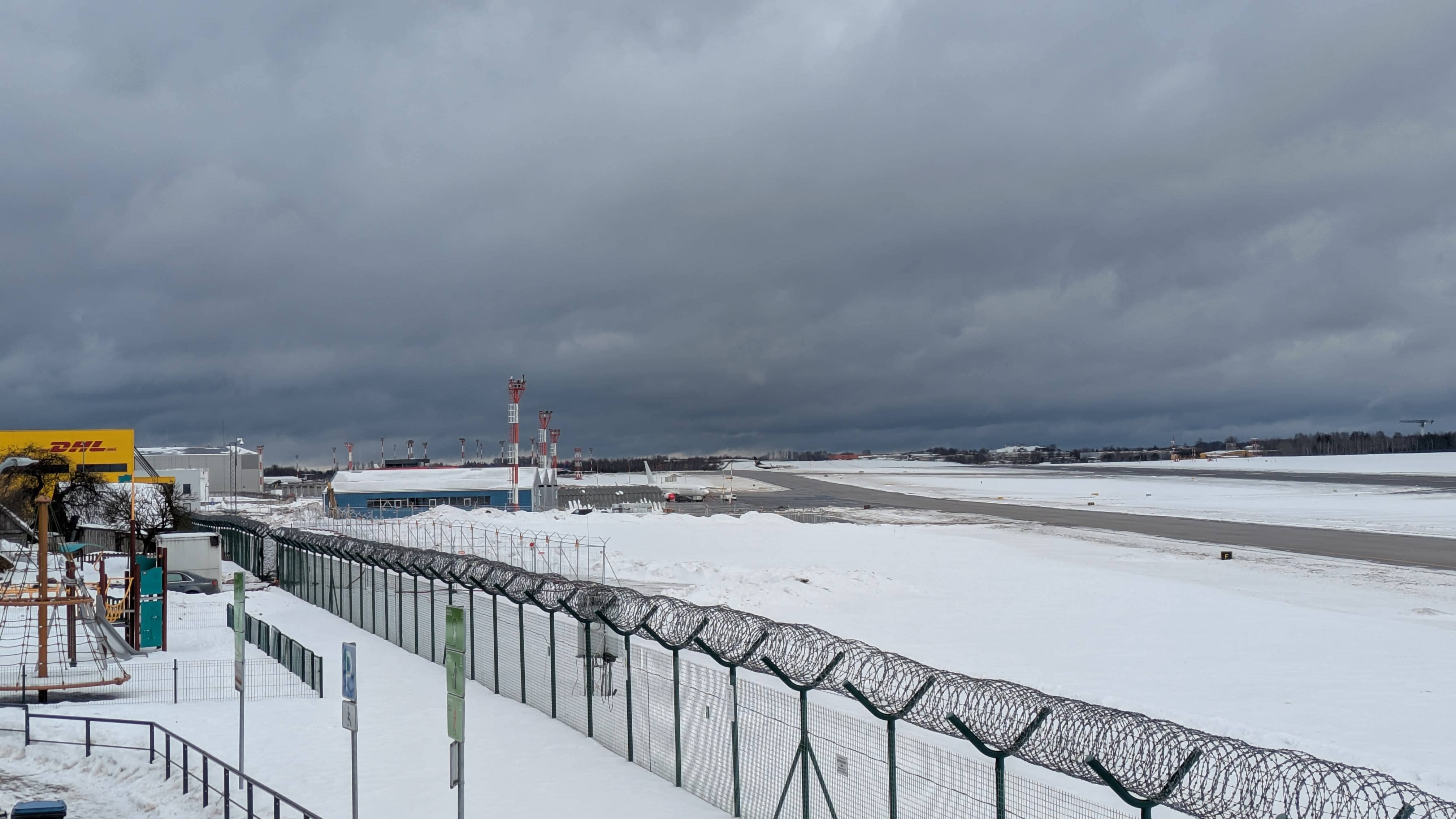 Aeropuerto de Vilna desde el mirador