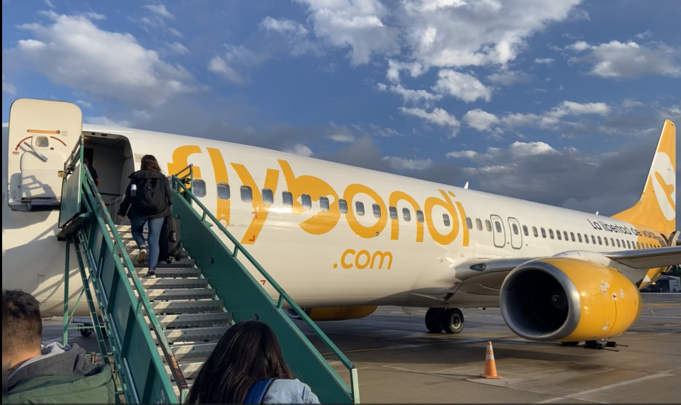 Avion-flybondi